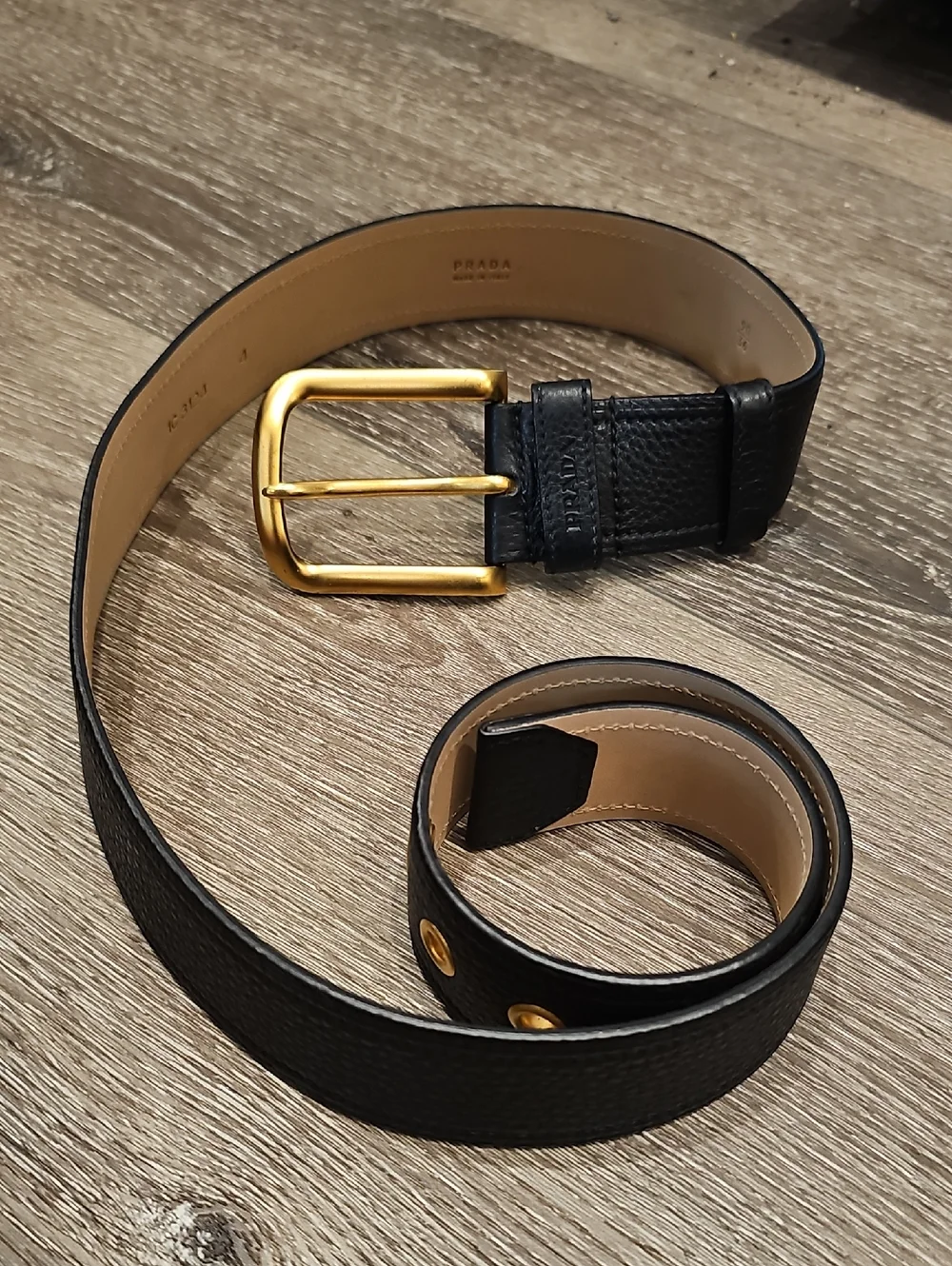 [NEW] PRADA Belt Black Pebbled Leather with Gold-Tone Buckle 90/36